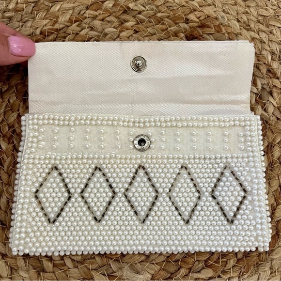 Vintage Faux Pearl Envelope Wallet Mini Clutch - Picture 3 of 9